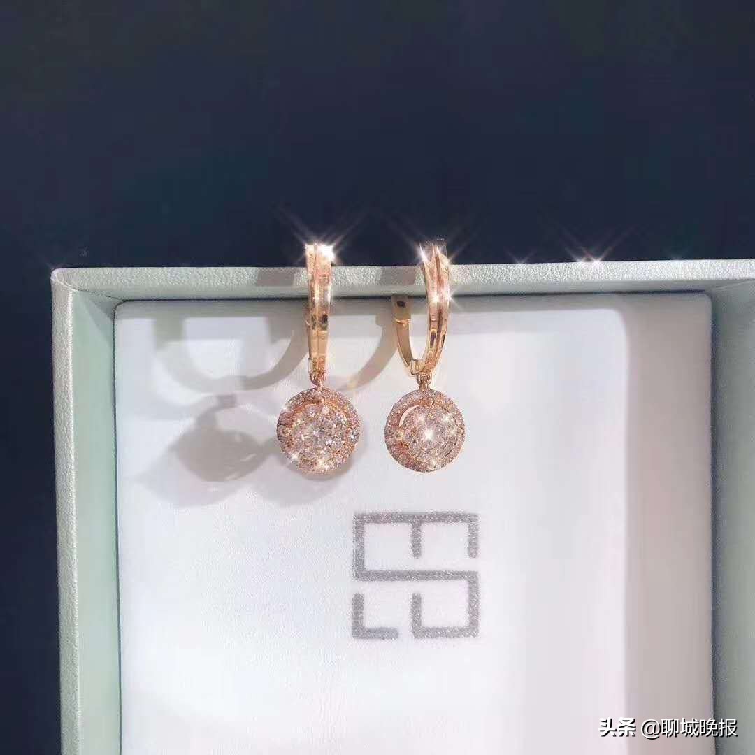 浠ョ埍涔嬪悕鐝犲疂,浠ョ埍涔嬪悕鐝犲疂闂ㄧエ