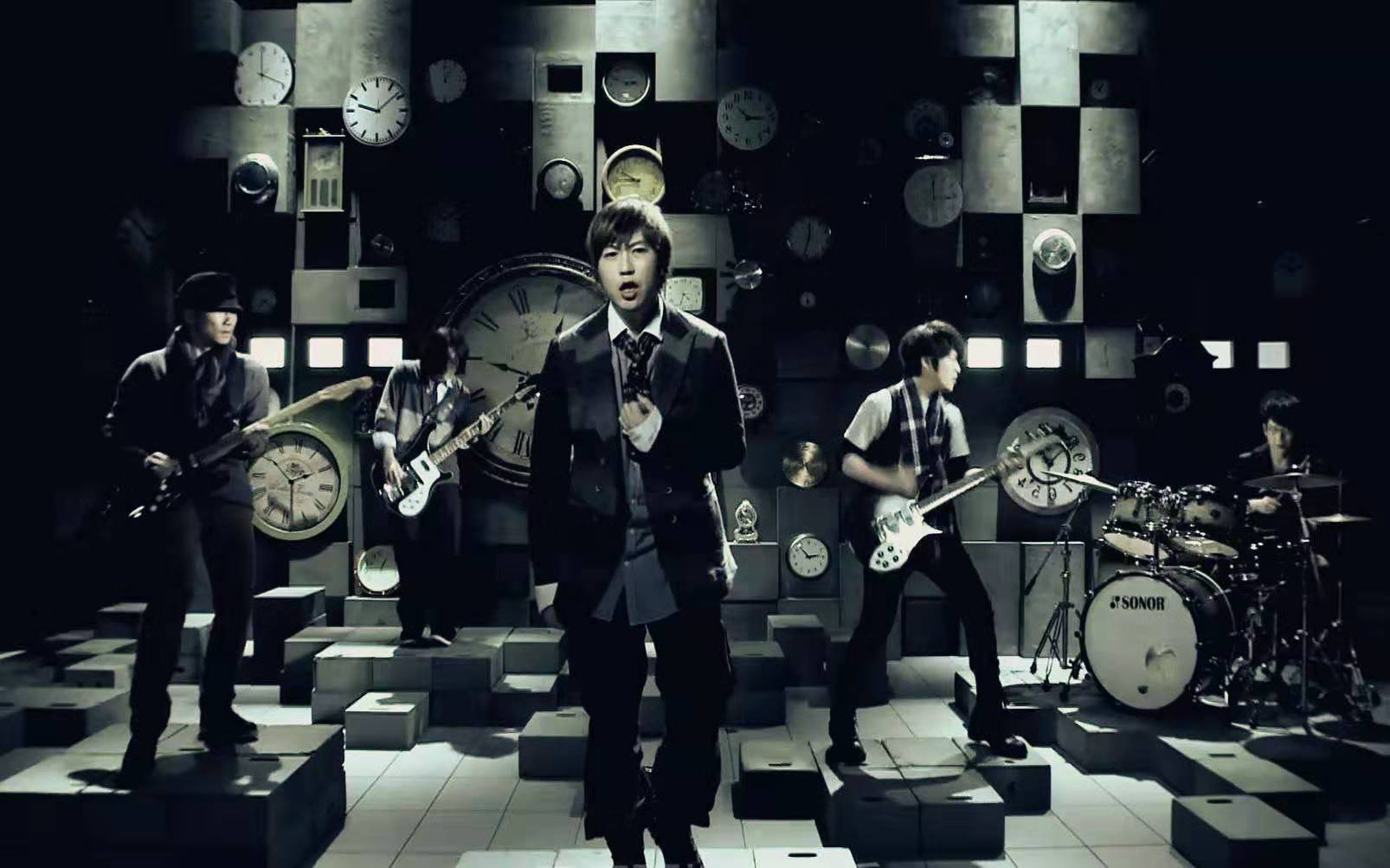 月天翻唱,月天的歌曲叫什么名字