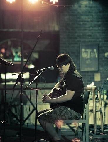 听哭了的五首歌民谣,十大经典民谣歌曲