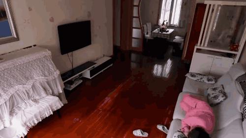 “我在为自闭症女儿奔波，你却让你妈吸雾霾”