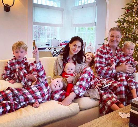 纽约名媛大翻车！想当西班牙人，假装异国血统被狂嘲