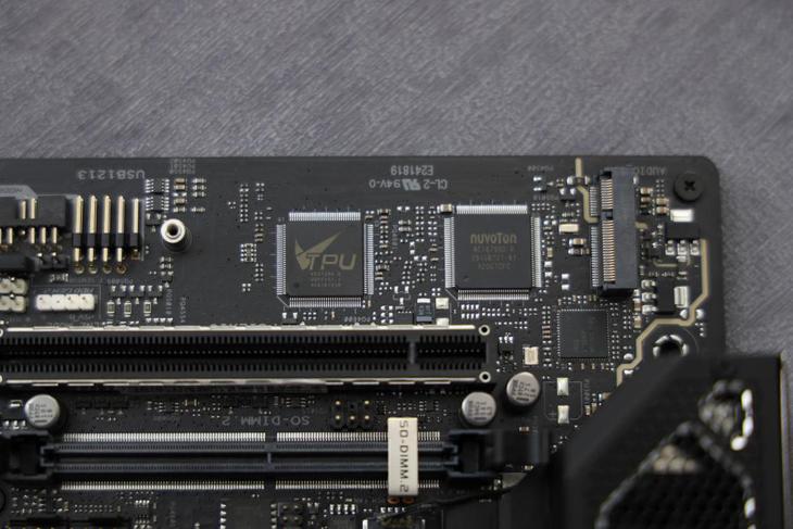 华硕rogx570-e2测评,华硕x570extreme