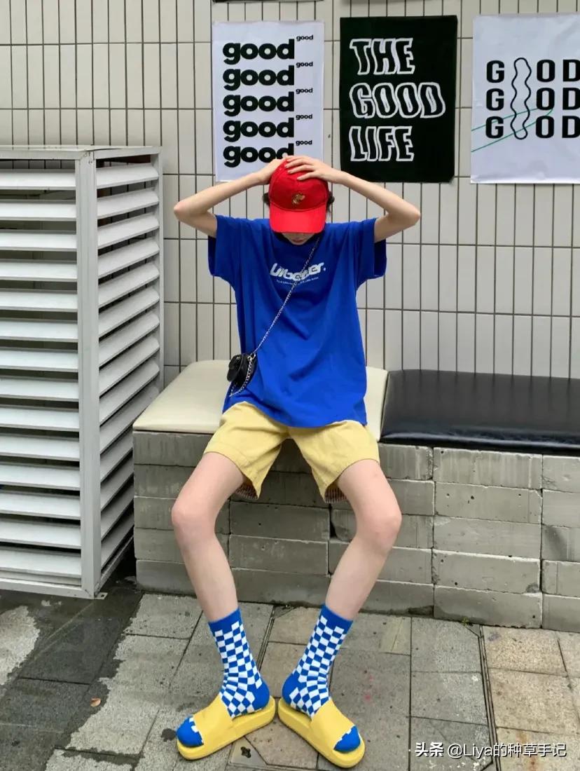 今年秋冬不流行露脚踝,冬季袜子穿搭不露脚踝也酷劲十足