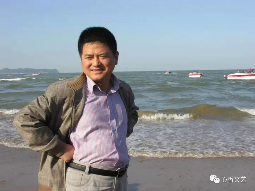 作家驿站：泽众（谭文德）《换手机》心香文艺