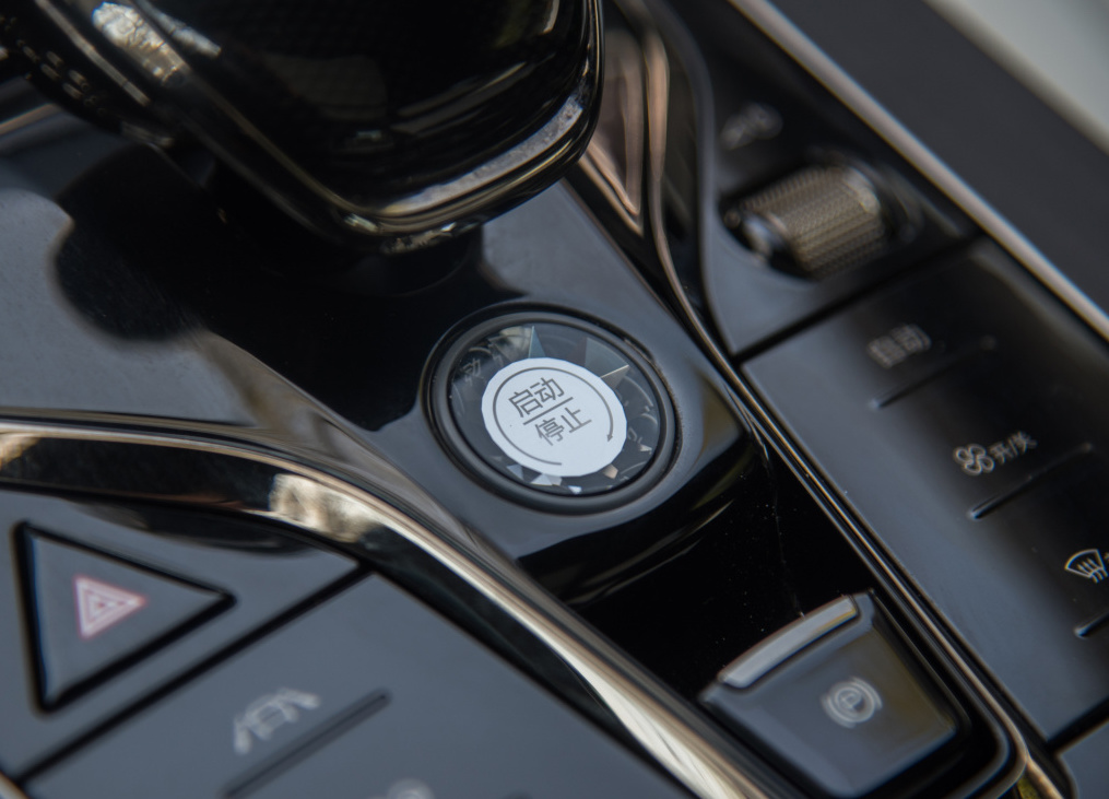 比亚迪汉全新车型,比亚迪汉顶级车型