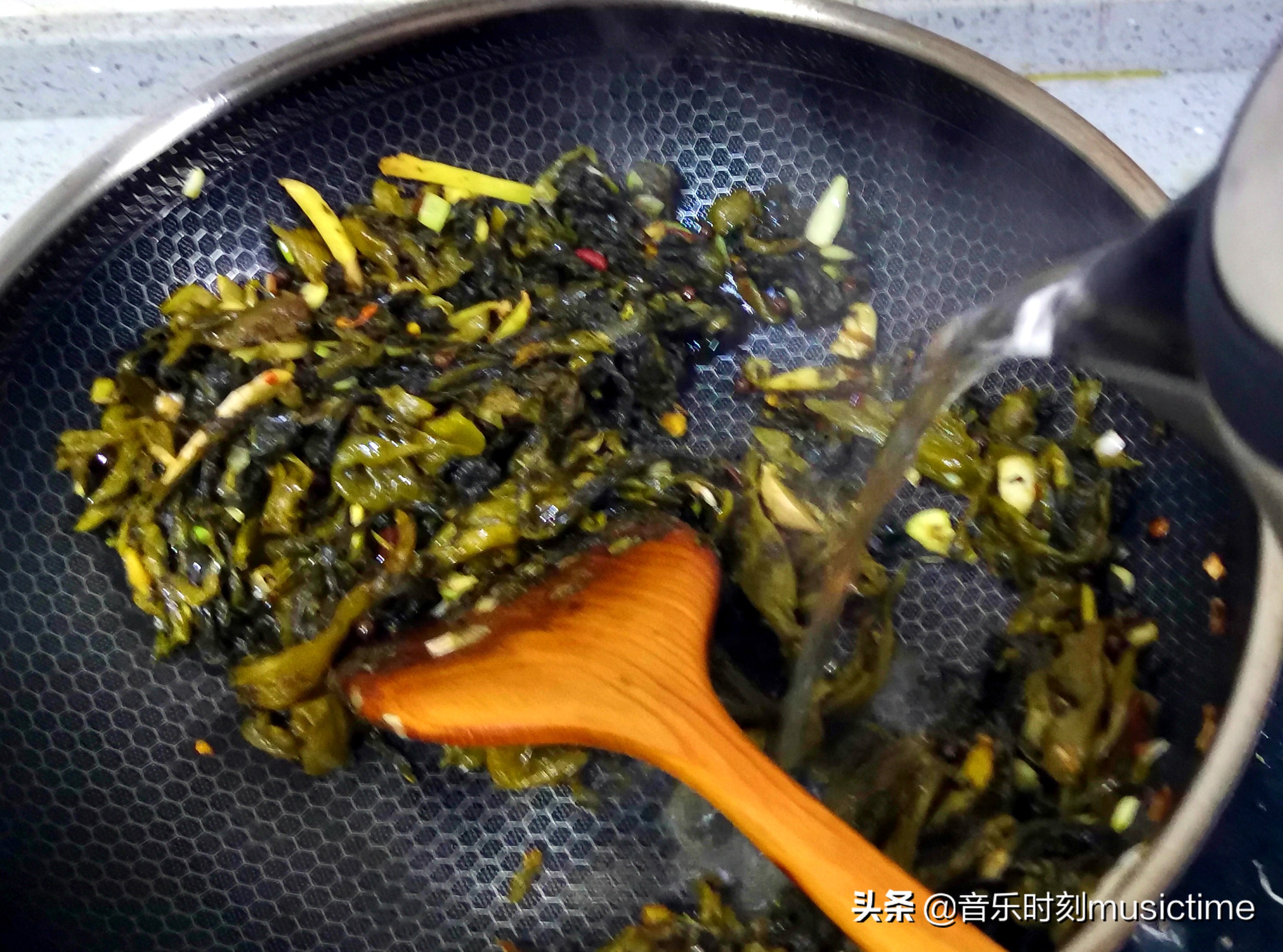 简单的酸菜鱼做法不用草鱼,家常酸菜鱼制作教程快上手试试吧