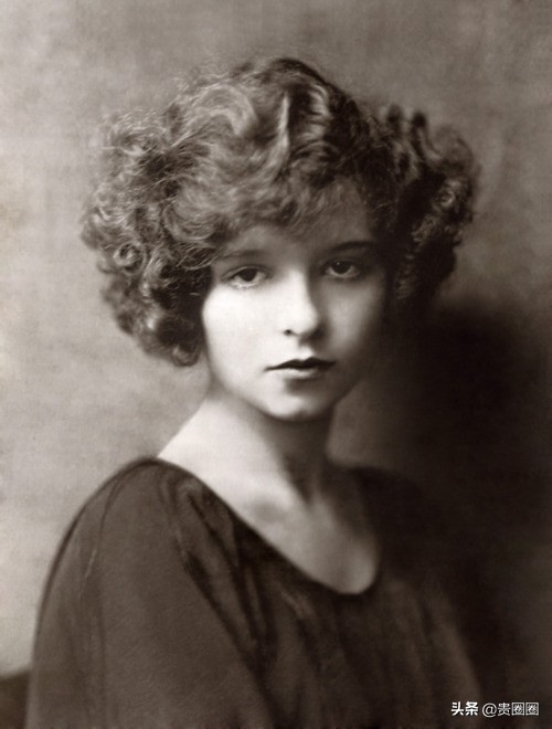 出身贫民的好莱坞女星，母亲半夜持刀要杀她，终身饱受精神摧残