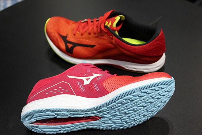 美津浓高足弓缓震跑鞋推荐,公认脚感最好的跑鞋美津浓