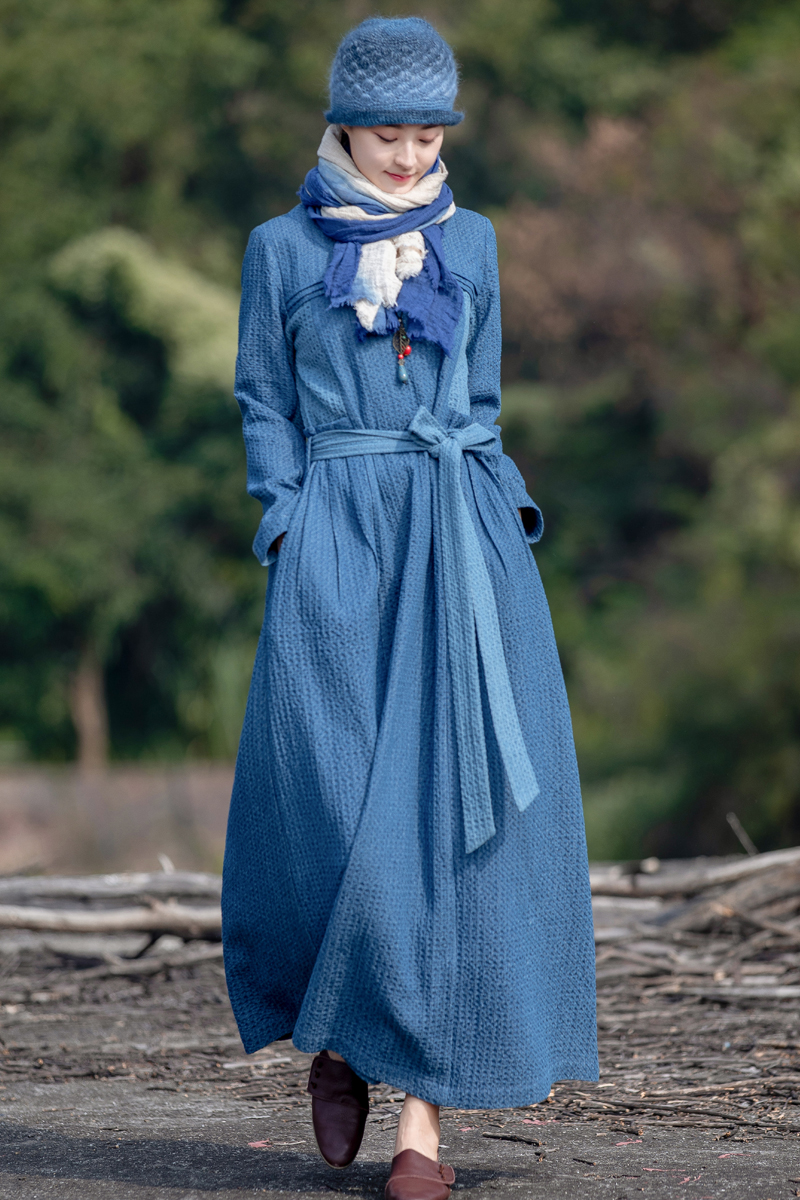 用优雅大方的棉麻风连衣裙作母亲节礼物，至真、至诚、至爱