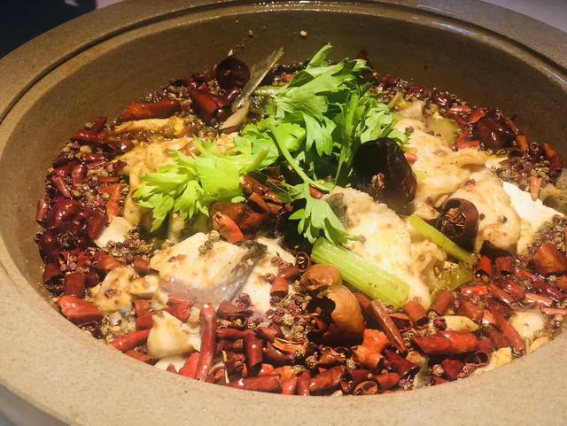 三溪口石锅鱼视频,三溪石锅鱼地址