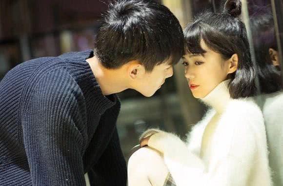 十二星座里谁最喜欢天蝎座的男人,十二星座之天蝎男喜欢怎样的女生