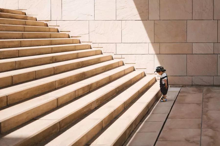 “我花200块，买来女儿性早熟”：多少中国孩子正在被“掏空”