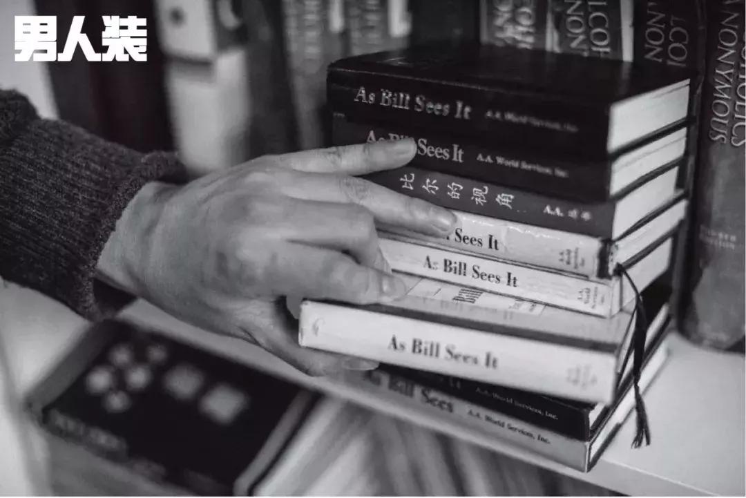 探秘“戒酒会”:这里有一群嗜酒如命的疯子