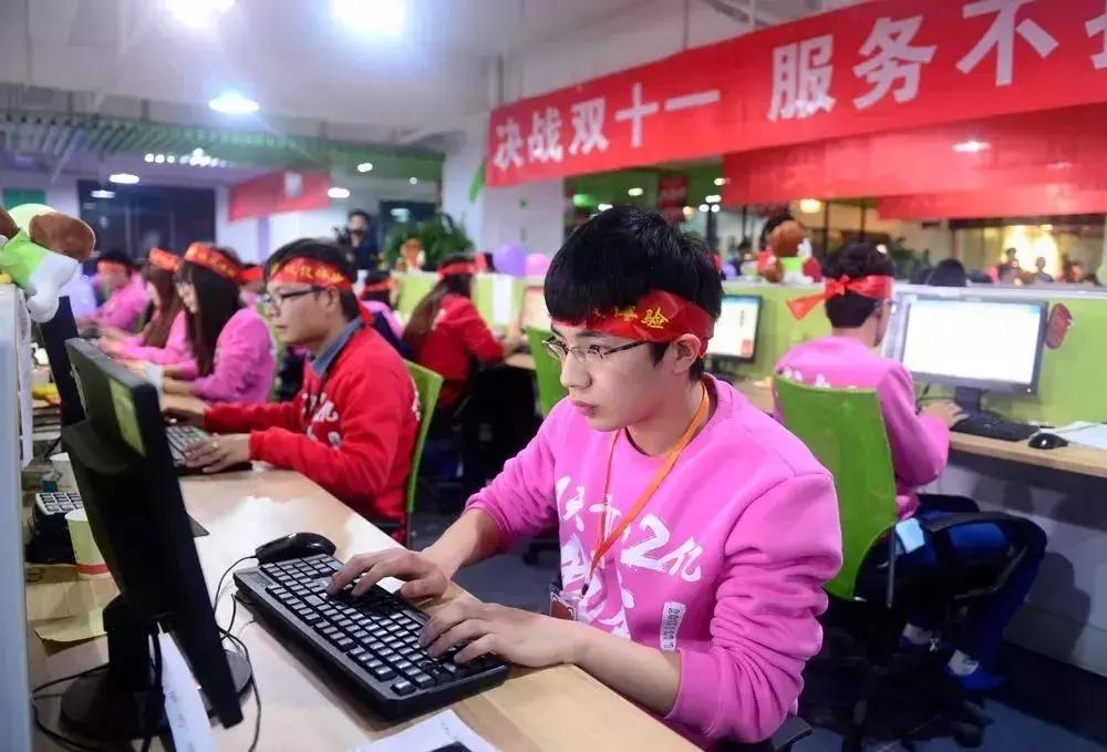 三只松鼠怎么提高营收,三只松鼠近三年经营数据分析