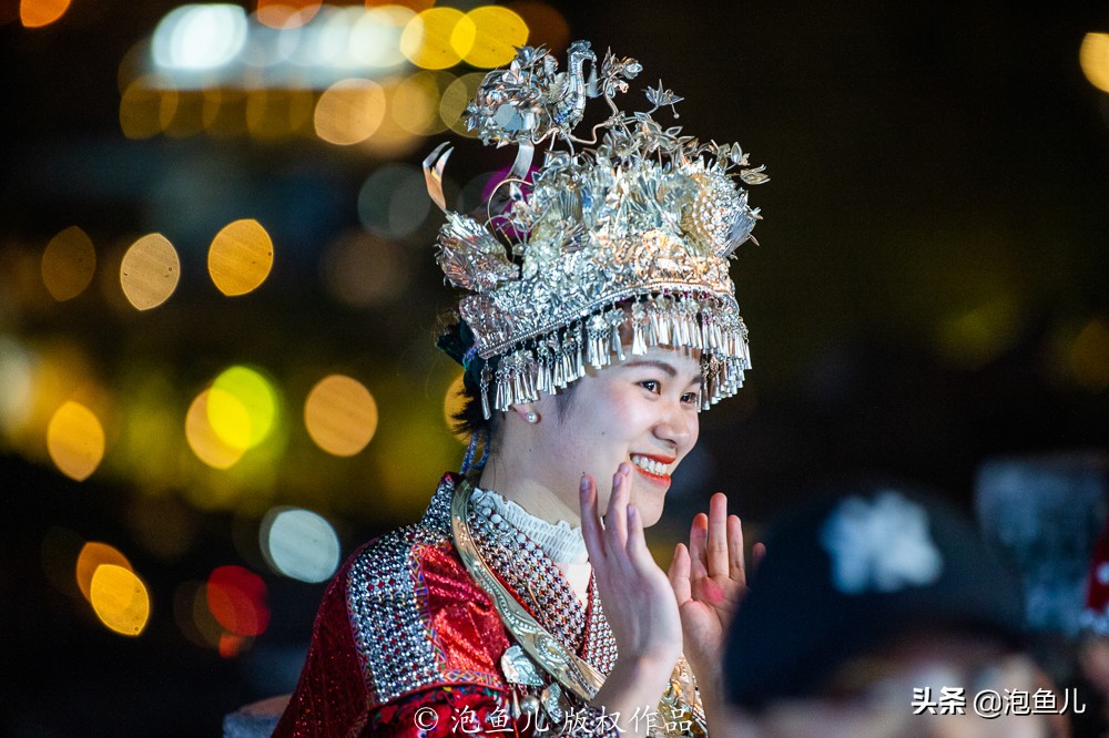 贵州租苗服多少钱,贵州景区租苗服