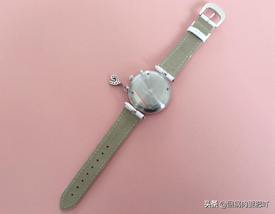 轻奢气质高档女士腕表30m深度防水,永恒款女士腕表