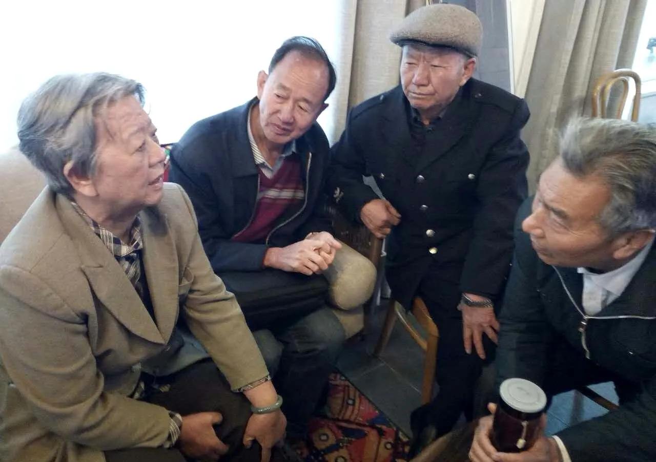 清明后母校一个班级古稀同学的聚会