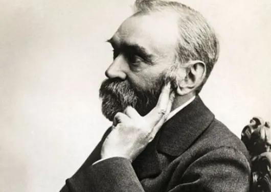 发明“致命*器武**”而追悔莫及的四个科学家的故事