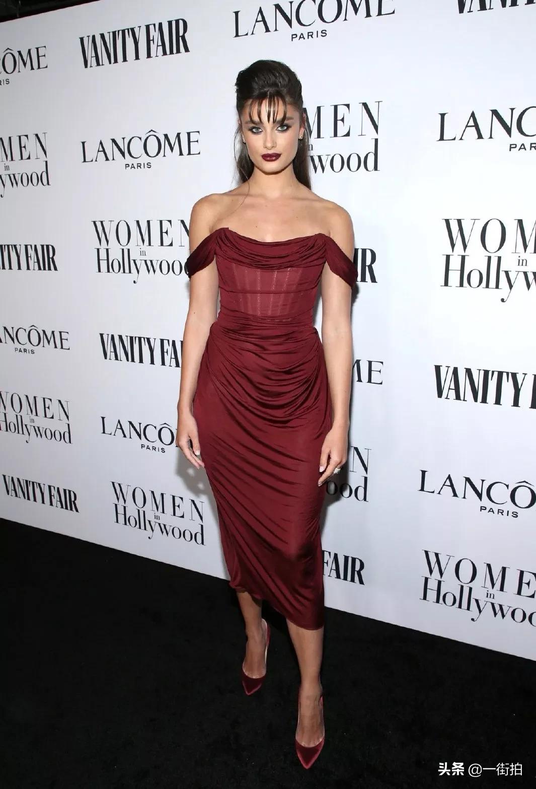 维密小泰山出海,超模小泰山维密