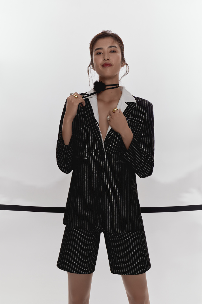 女足赵丽娜身材,足球女神赵丽娜图片