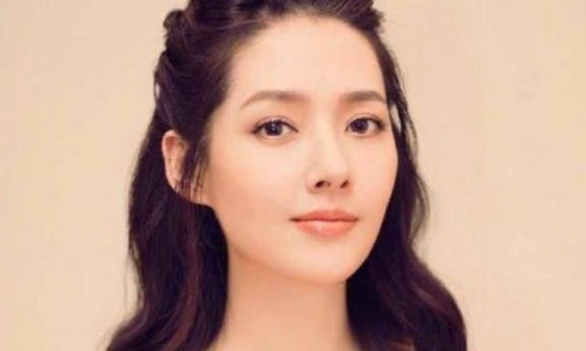 郭碧婷几月份结的婚,郭碧婷还没领证