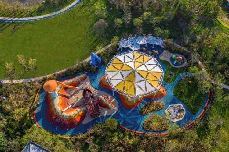 南戴河汐溪亲子酒店，北欧风情房推窗看海邂逅美景