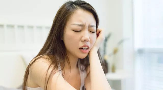 牙齿敏感咬东西酸软无力,牙齿酸软无力用什么牙膏好