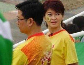 白岩松谈学生现状,白岩松对儿子说你要考第一