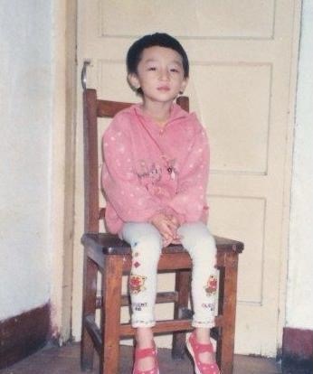 曾志伟蓝洁瑛周冬雨娱乐圈谋女郎,周冬雨年轻相貌