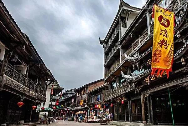 冬天四川旅游十大必去景点,四川冬日旅游景点推荐