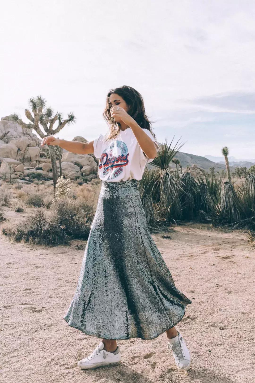 t恤穿久了偶尔也要换个风格,t恤穿好几年不旧的洗法