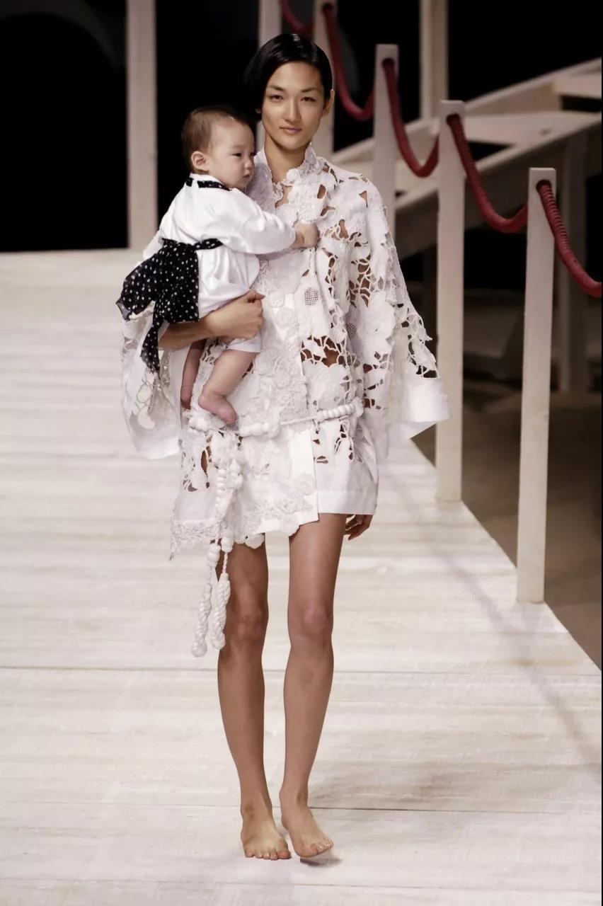 中国超模界四大金刚之一的奚梦瑶,国际超模奚梦瑶33岁