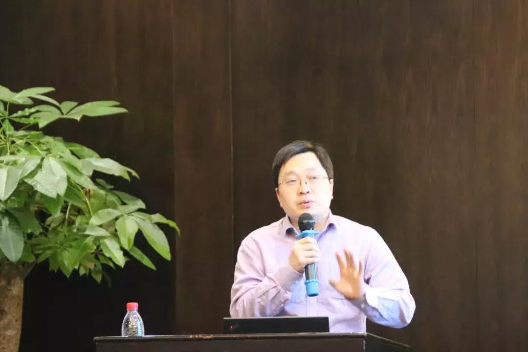 荣耀时刻！掌声送给我们腔镜疝修补的能手们......