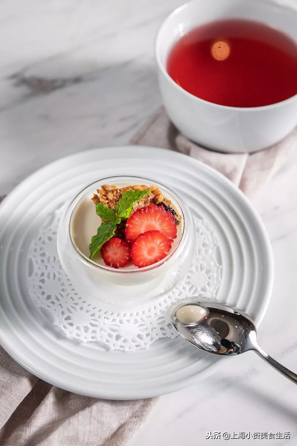 一顿饭至少配六个菜,一顿饭喝六碗汤