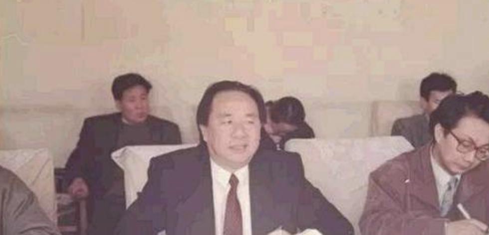 他靠两百元起家成江苏首富,两次入狱的上海前首富