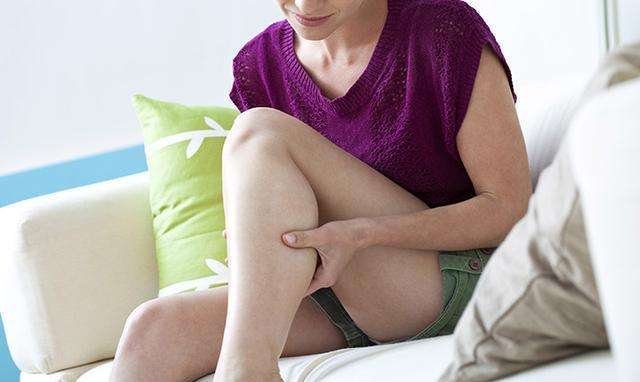 孕期腿部总抽筋,孕期缺钙抽筋吃什么