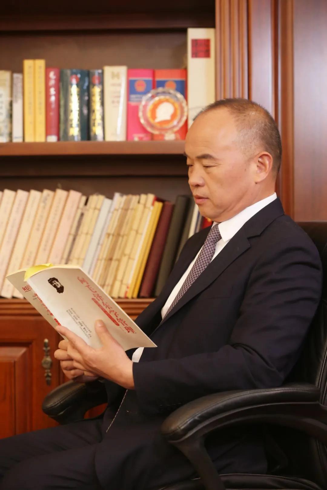 「周忠专栏」晚安家居印象：既沉稳大气，也时尚潮流