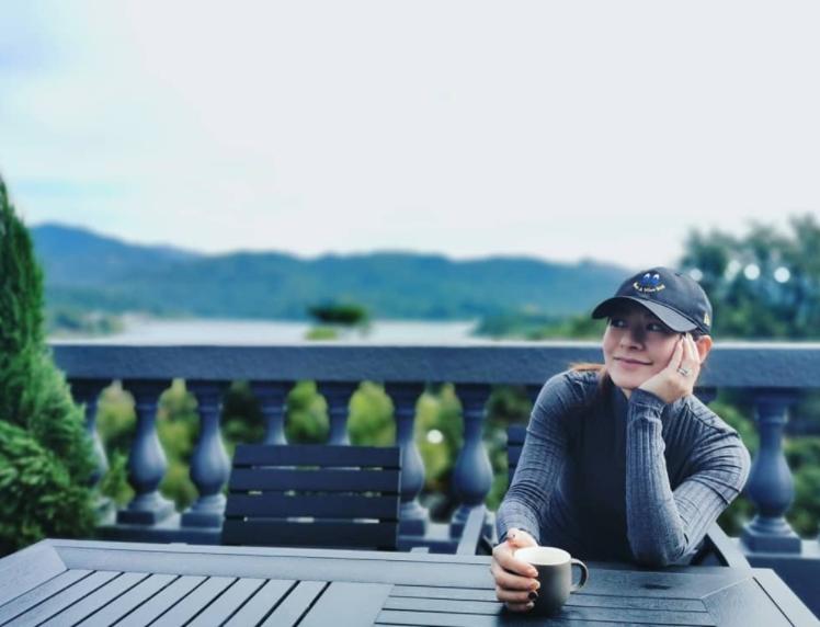 32岁明星晒自家豪宅,33岁女星晒海景豪宅