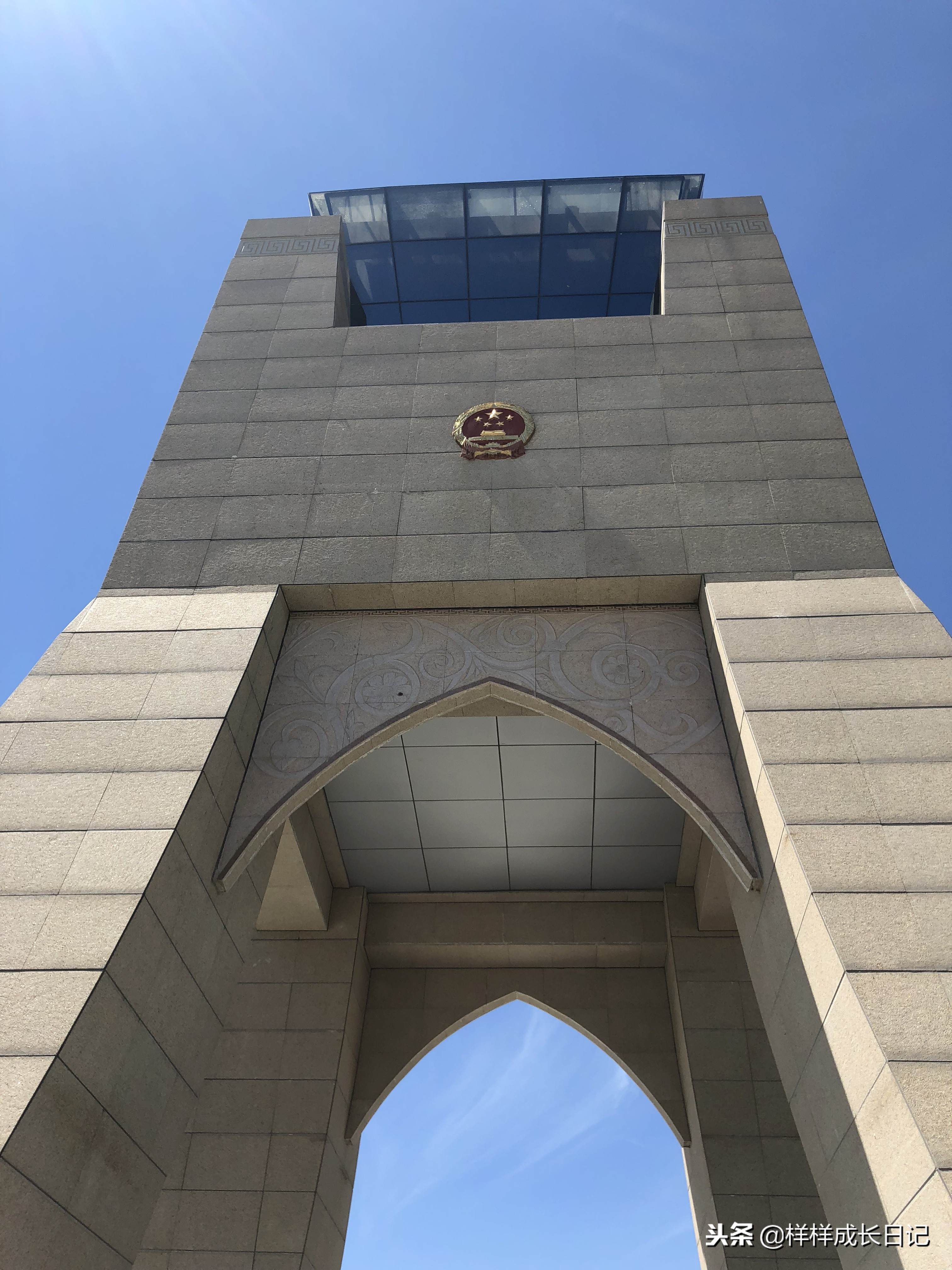 一家三口新疆伊犁旅游,自驾游霍尔果斯路线攻略