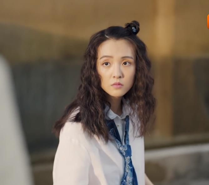 烫了卷发显老有什么办法补救,烫了中卷显老怎么办