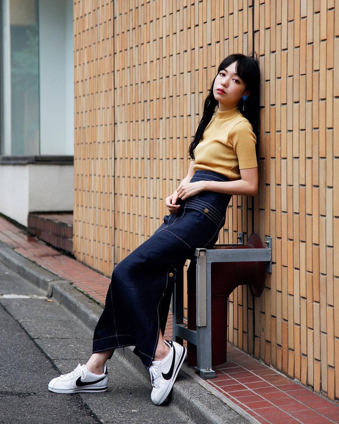 干性皮肤更缺水还是更缺油,干性皮肤特别容易起皮