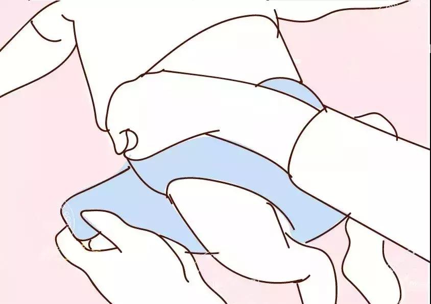 3个月宝宝这几天老哭怎么回事啊,三个月的宝宝晚上换纸尿裤哭闹