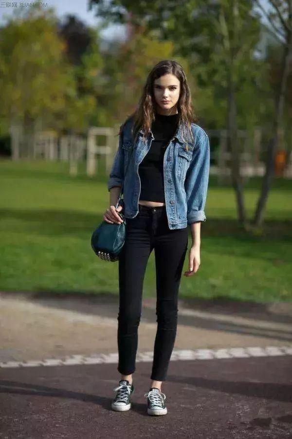 能当护肤品的小黑裤！显瘦润肤还保暖，好穿到李湘直接开直播叫卖