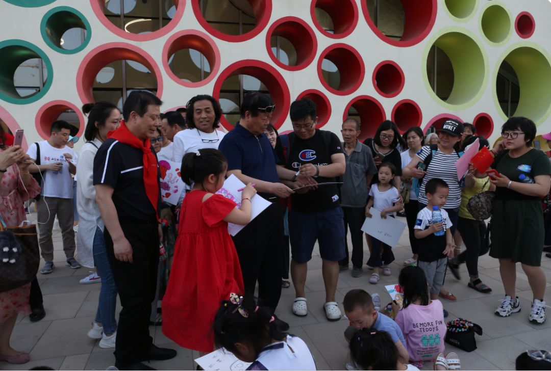 假日看展享诗画生活，西安国际少儿美术馆送你一个“艺术端午”