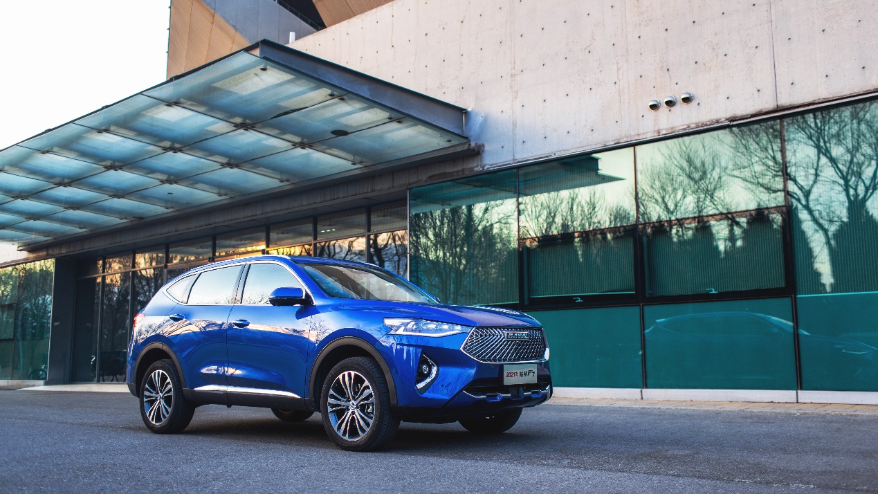 谁说这届年轻人难哄?看看高智商的哈弗F7是怎么做的