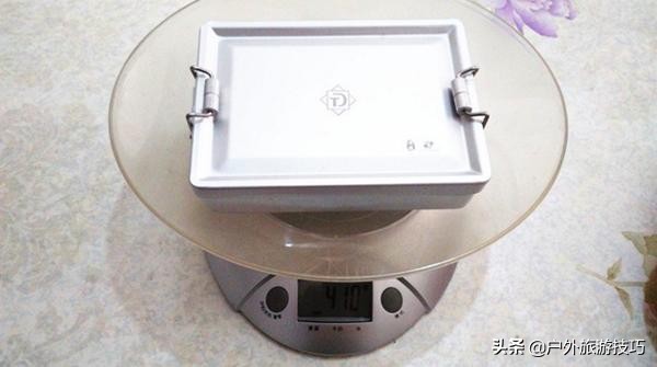 荒野求生手册：怎么制作一个户外求生宝盒edc，具体用法讲解