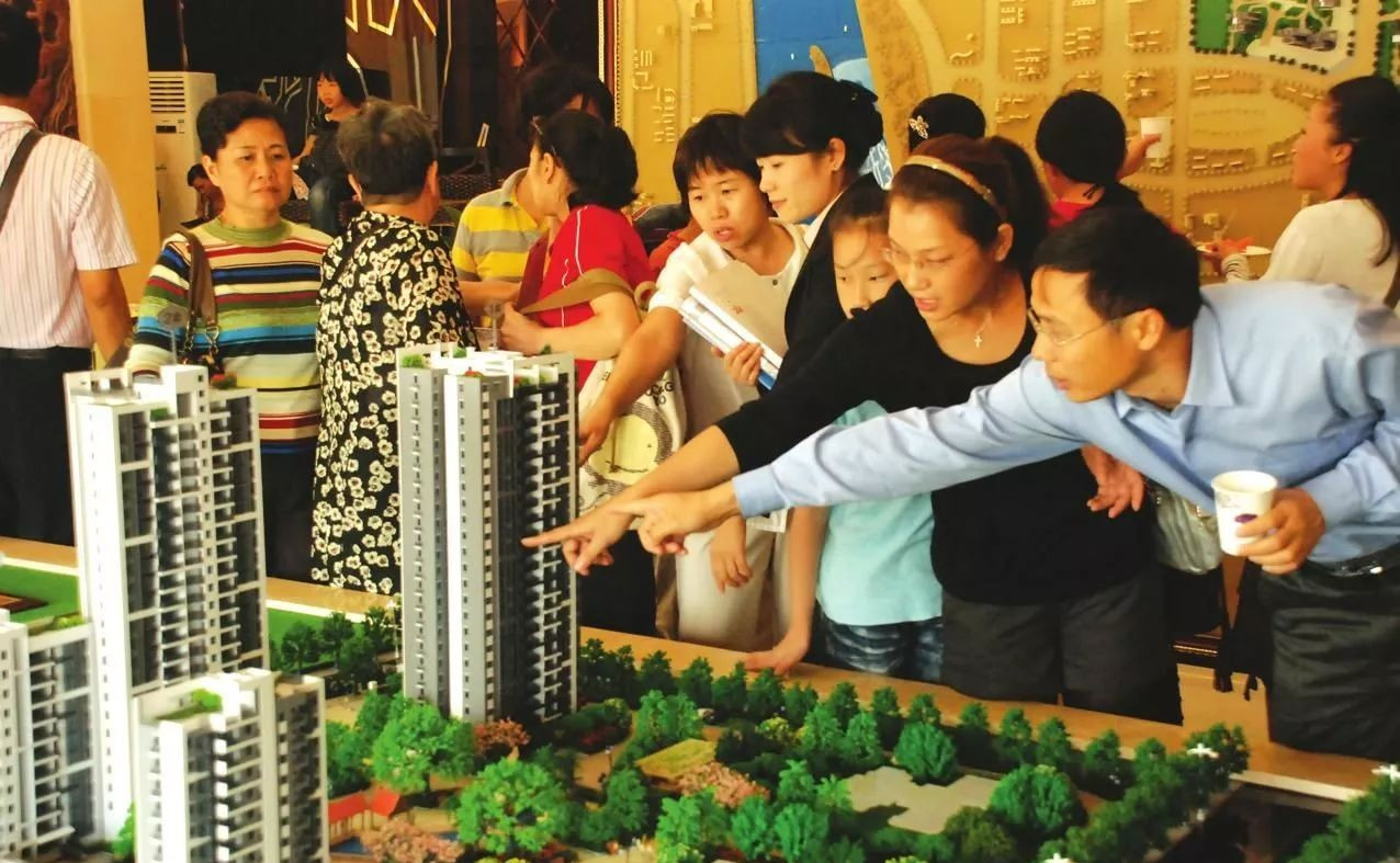 边套房子好还是中间套好,边套和中间套哪个划算