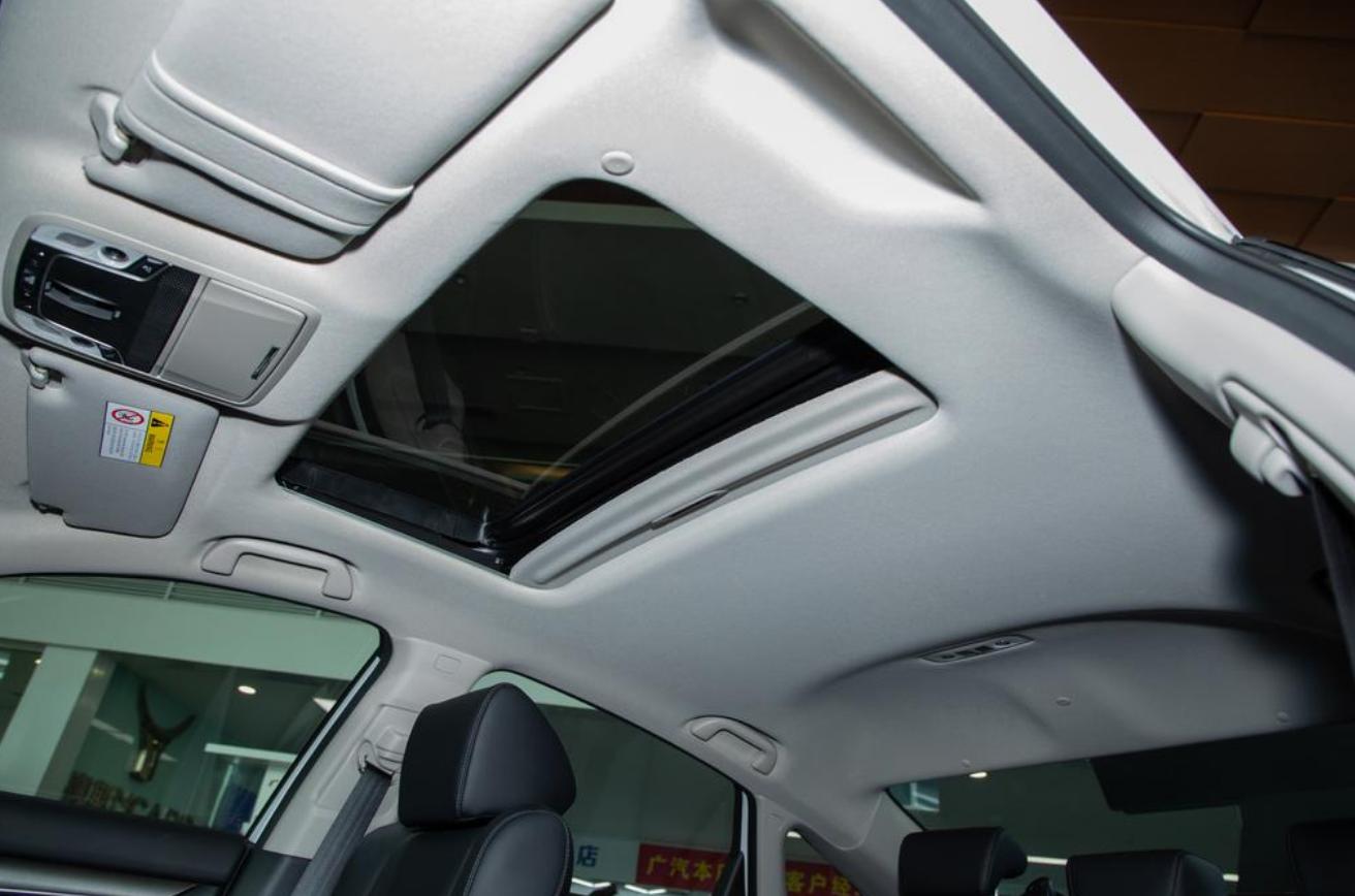 新款雅阁丐版落地,裸车本田雅阁