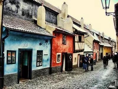 卡夫卡文学评论,卡夫卡文学与我们的时代