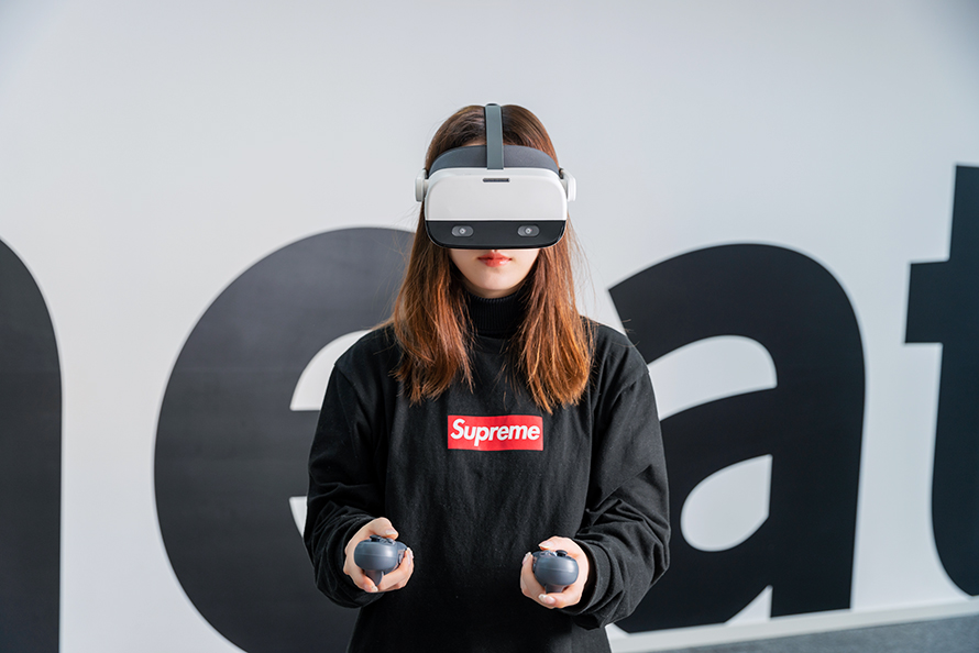 vr设备怎么买最便宜,vr全套设备清单